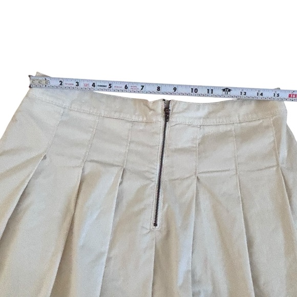 American Eagle Beige Front Pleated Mini Skirt Size 12 - Picture 9 of 12